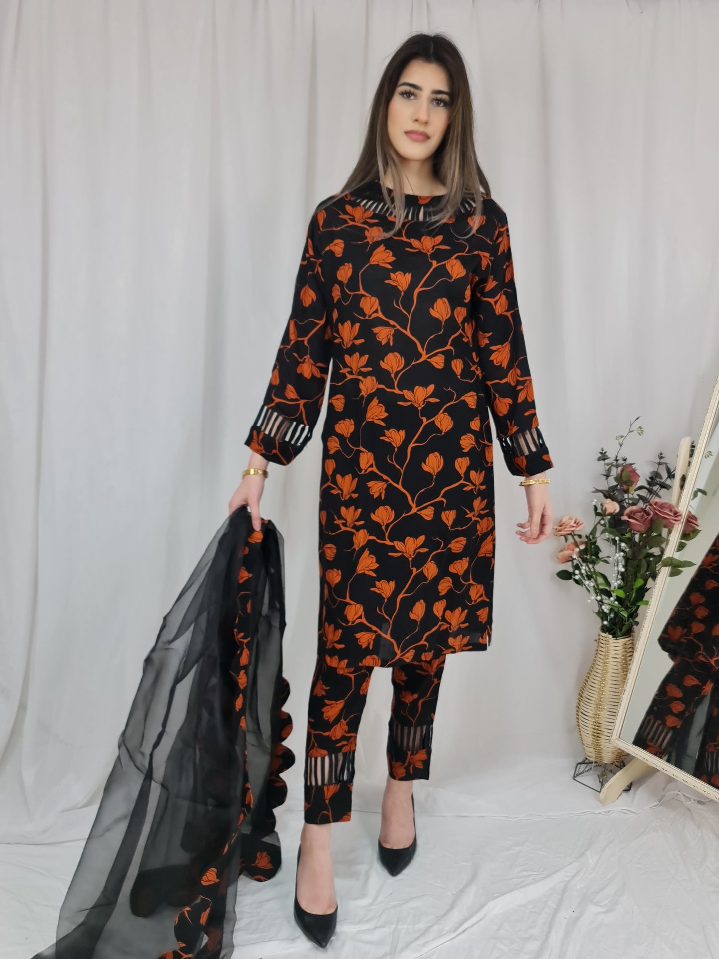 JANNAT - Black & Orange