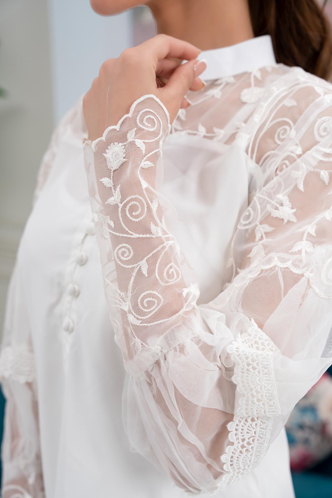 HINA - White
