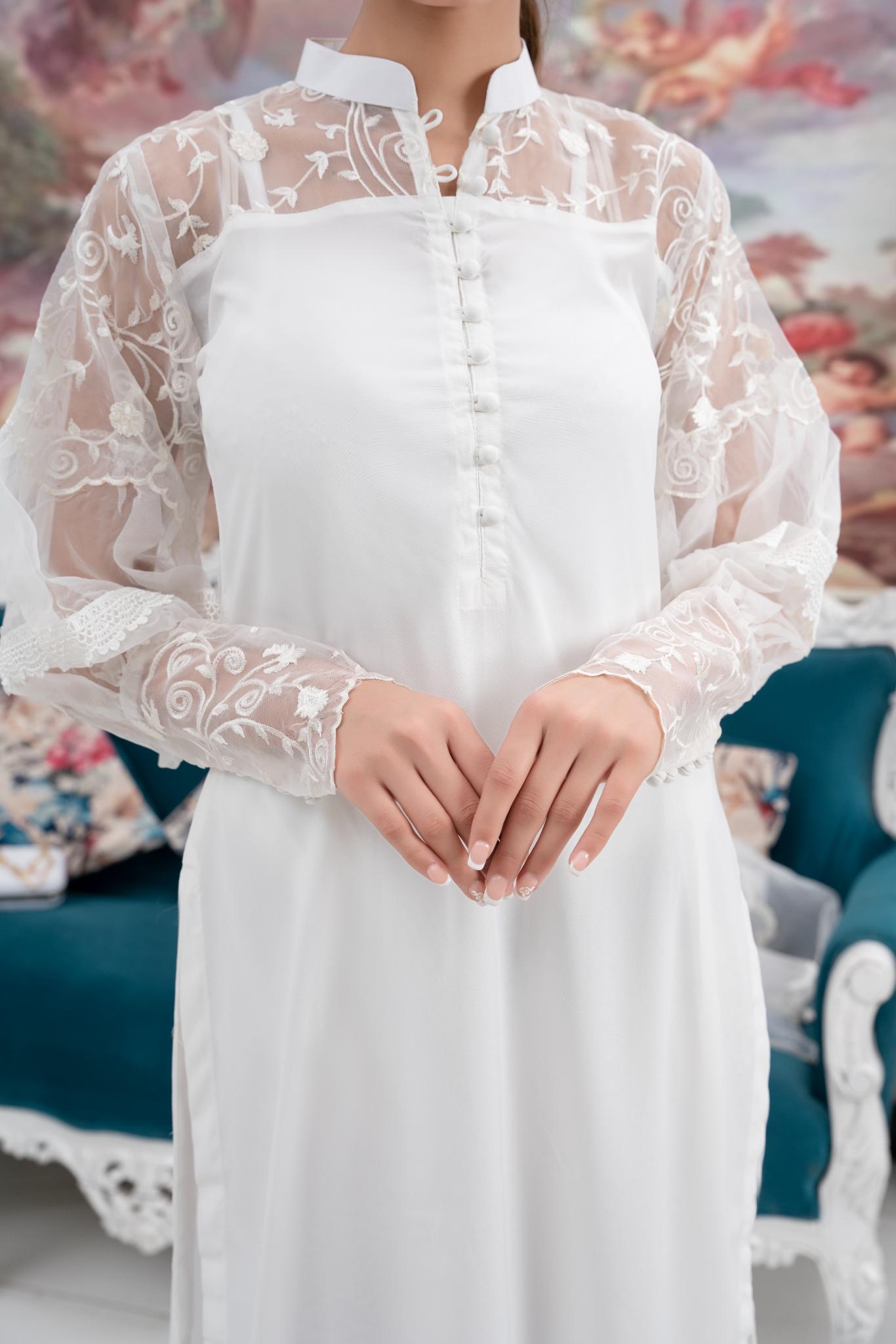HINA - White