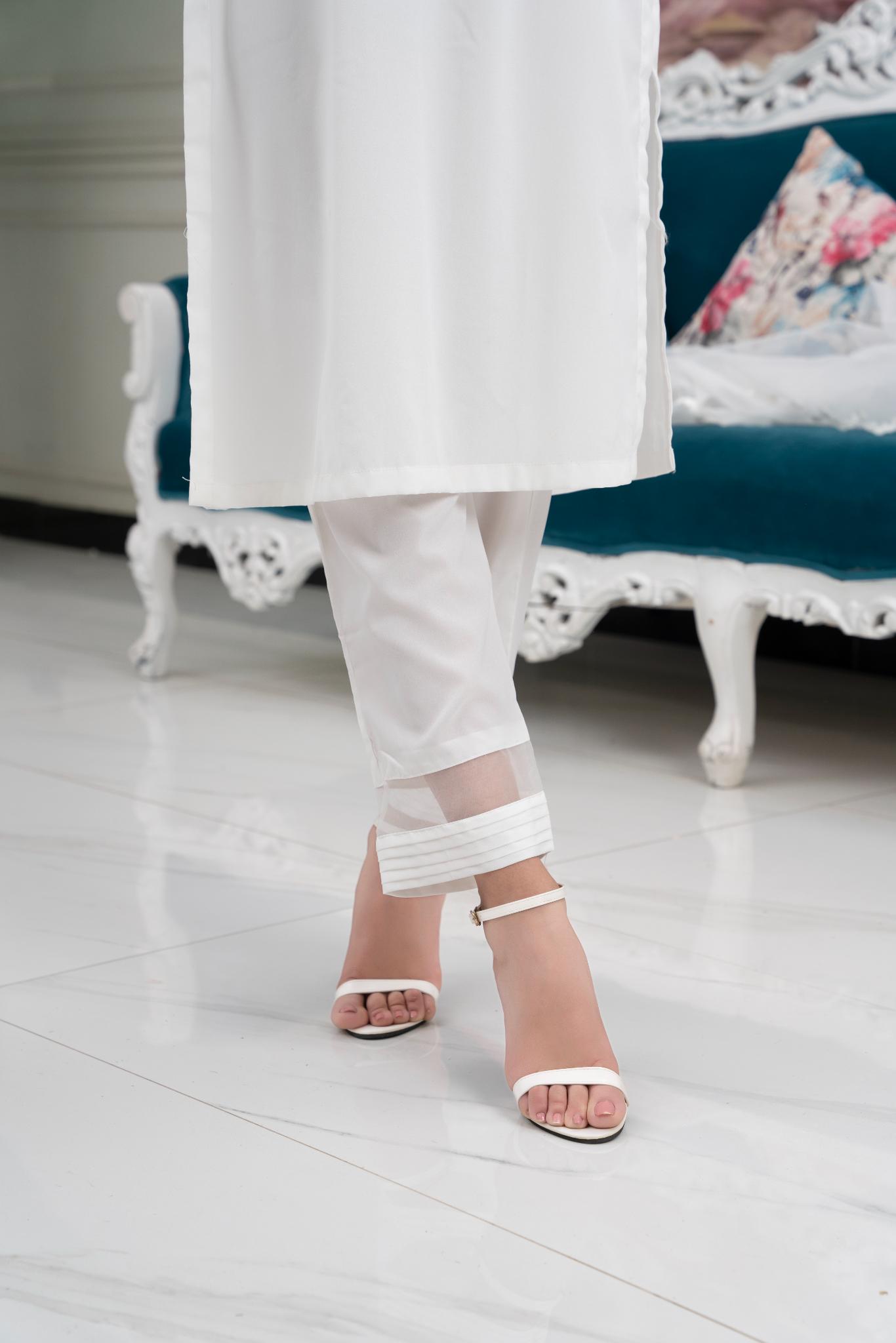 HINA - White