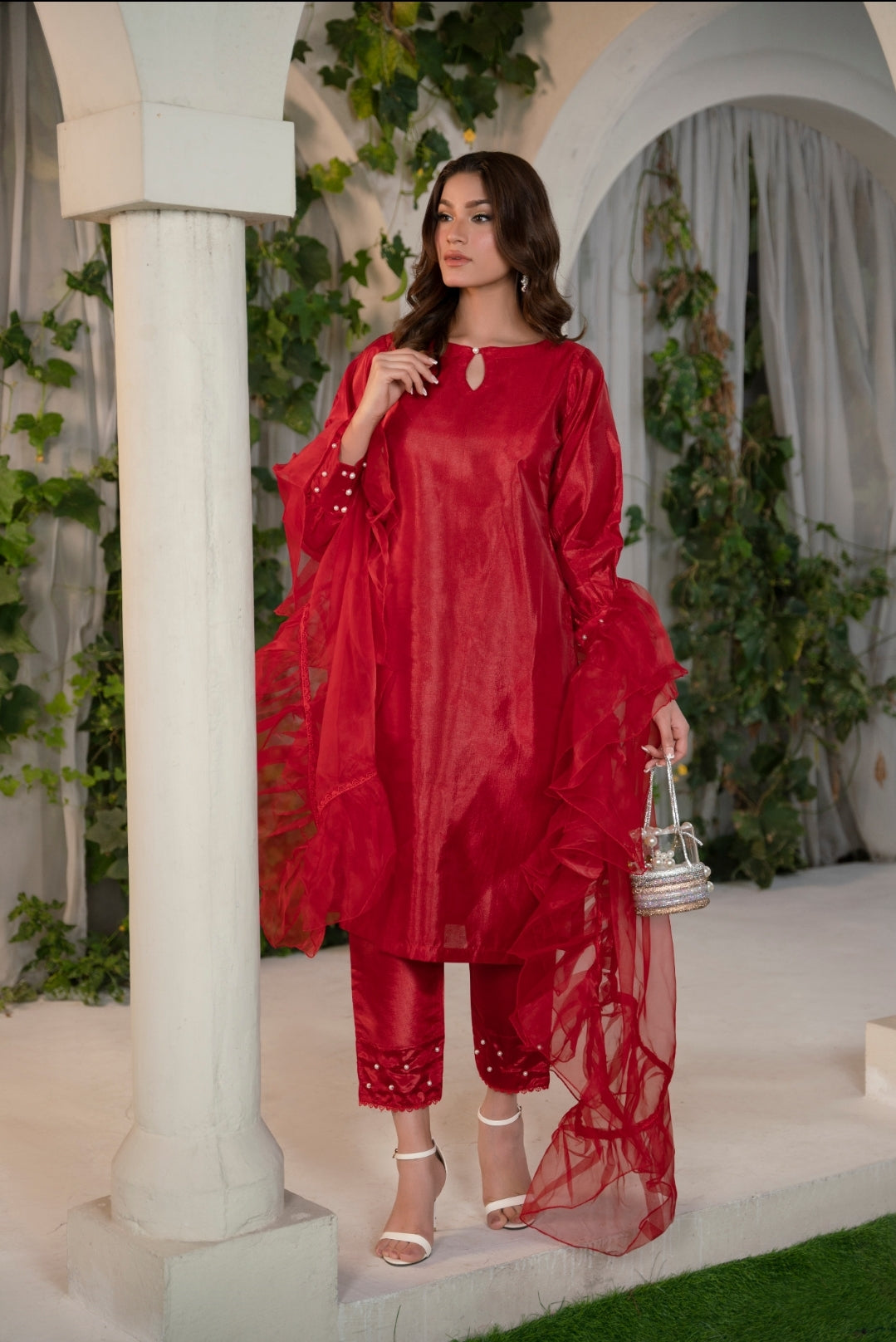 ALEENA - Red