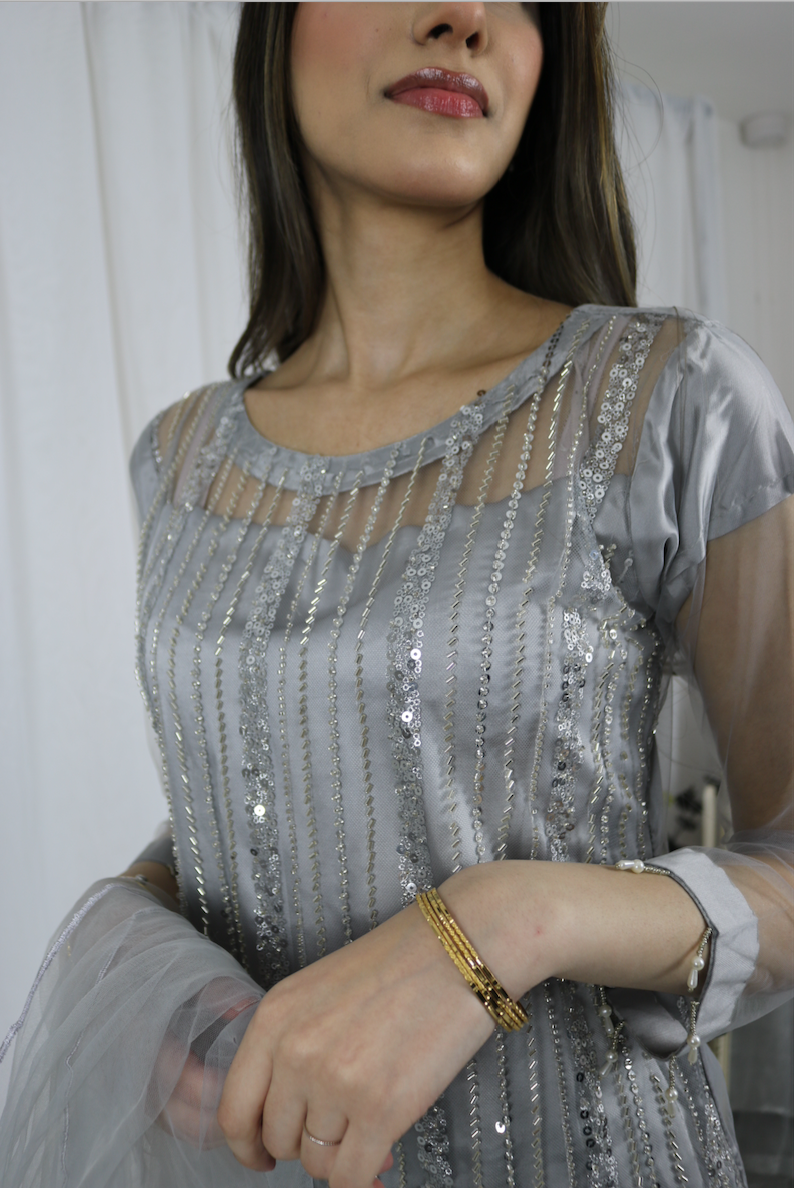 FARAH - Grey
