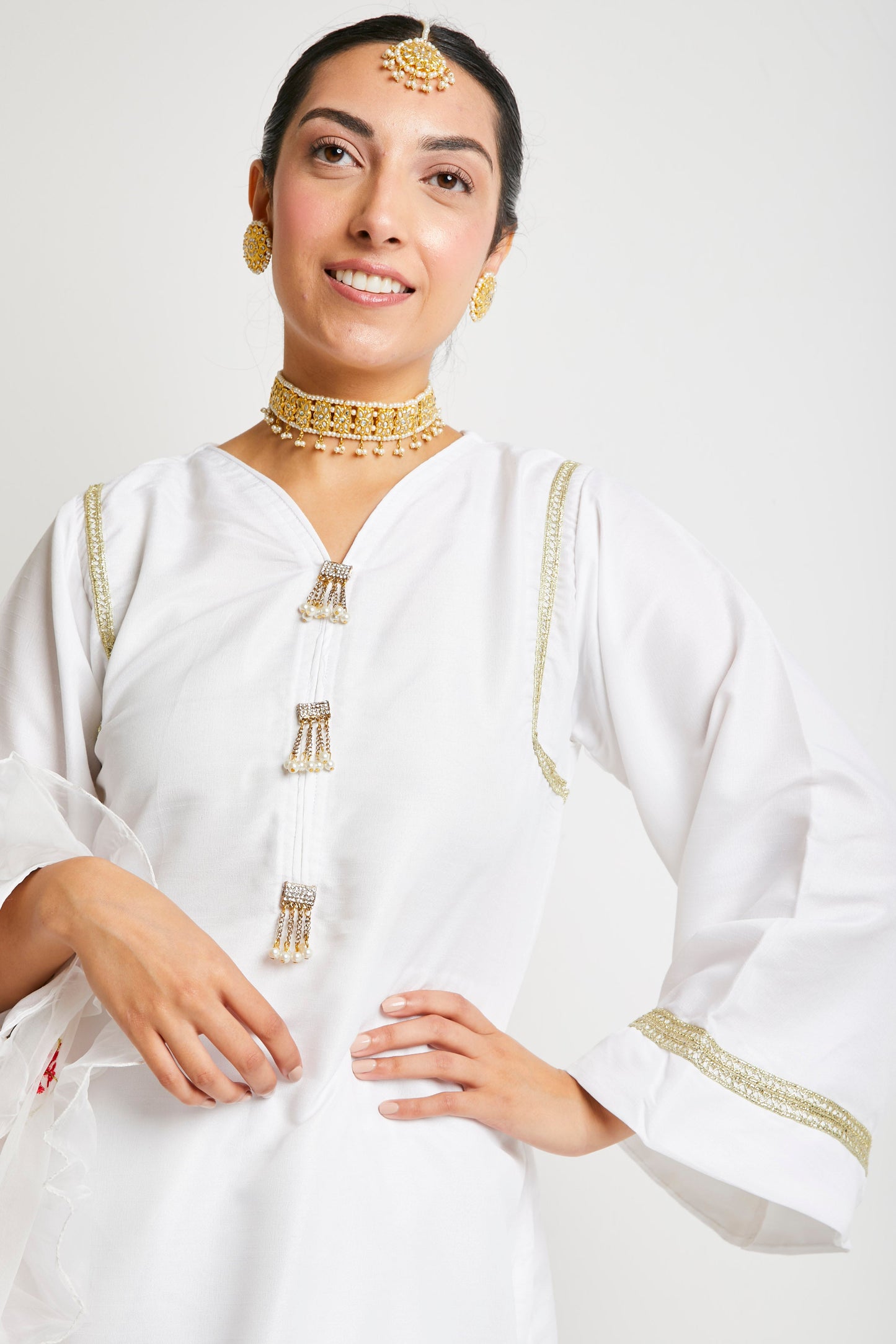 NOOR - White