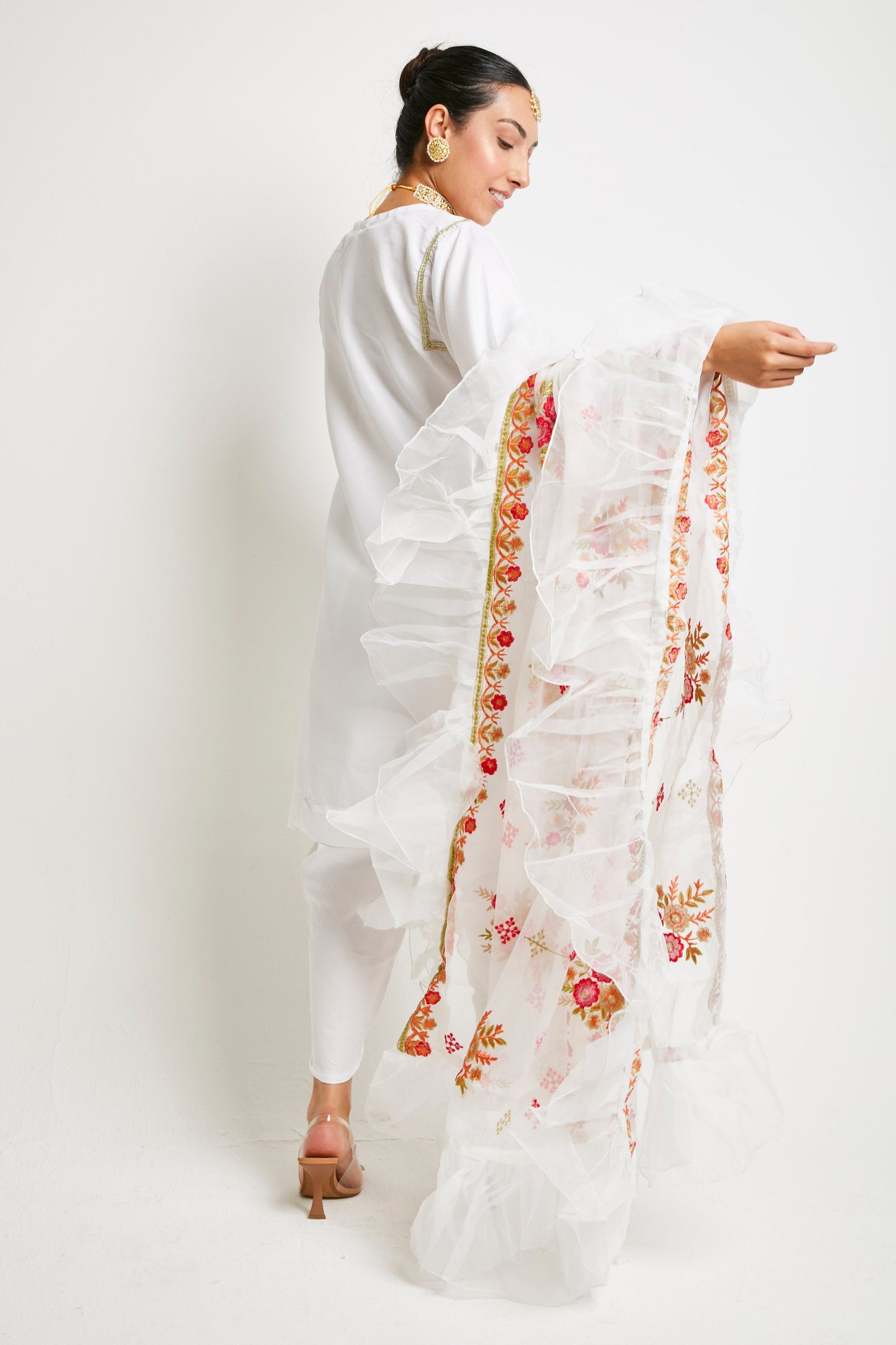 NOOR - White