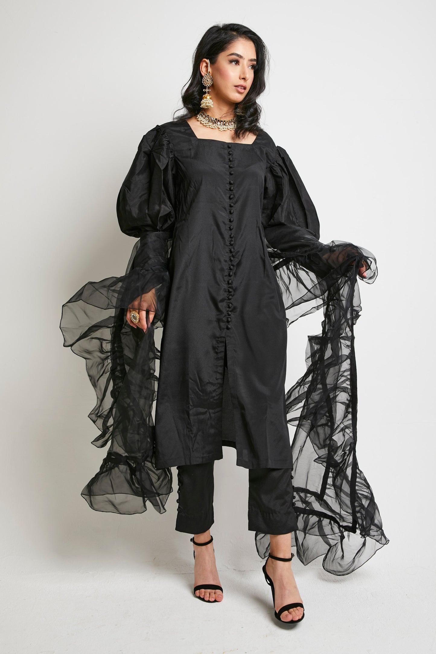 ZARA - Black