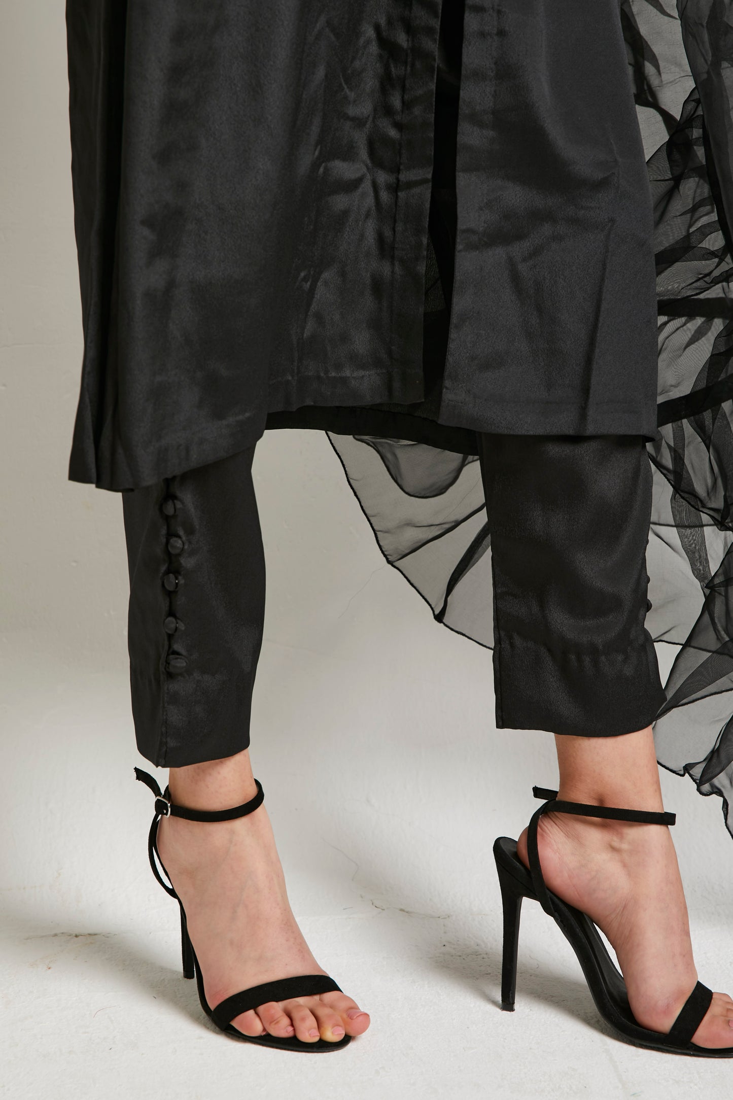 ZARA - Black