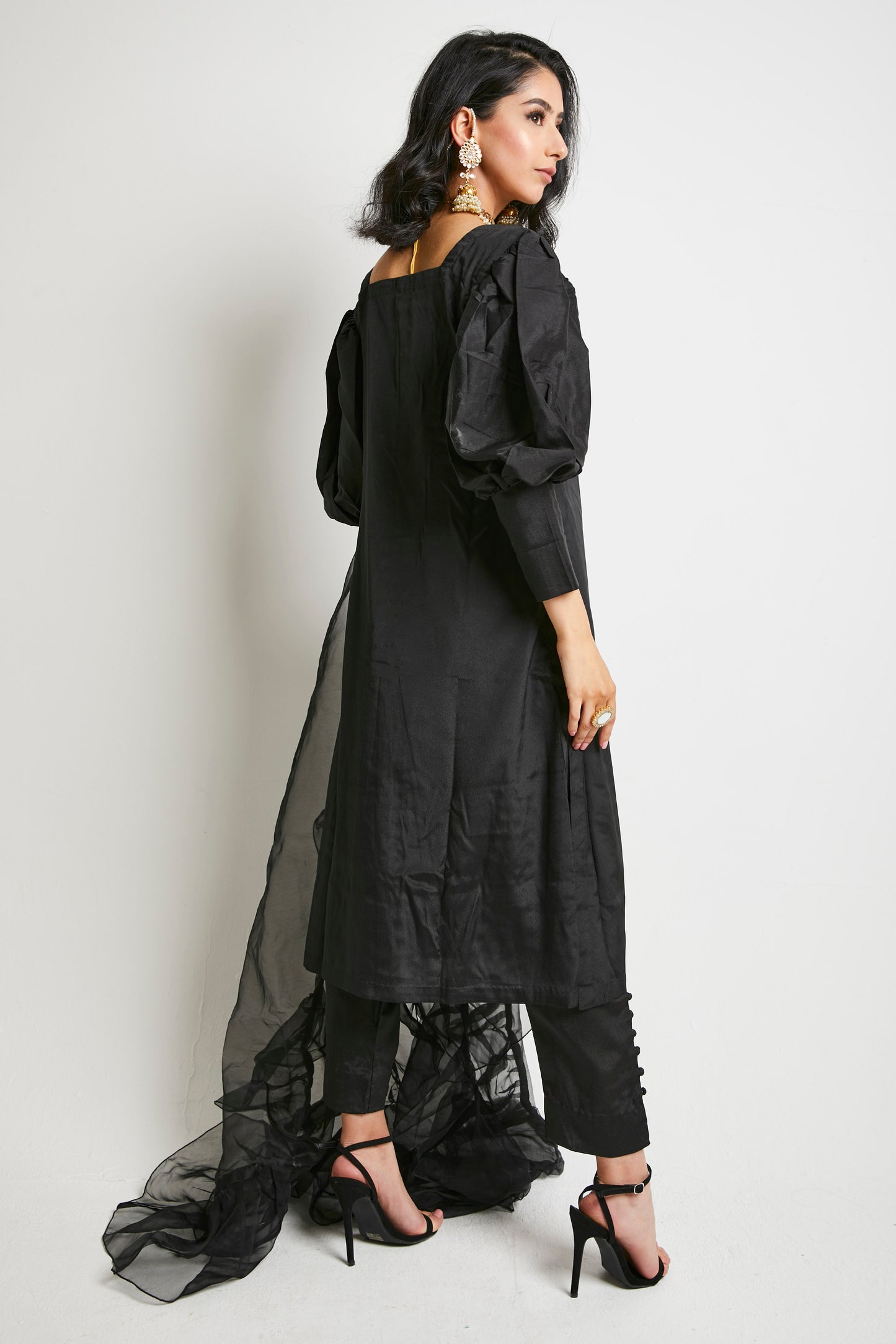 ZARA - Black