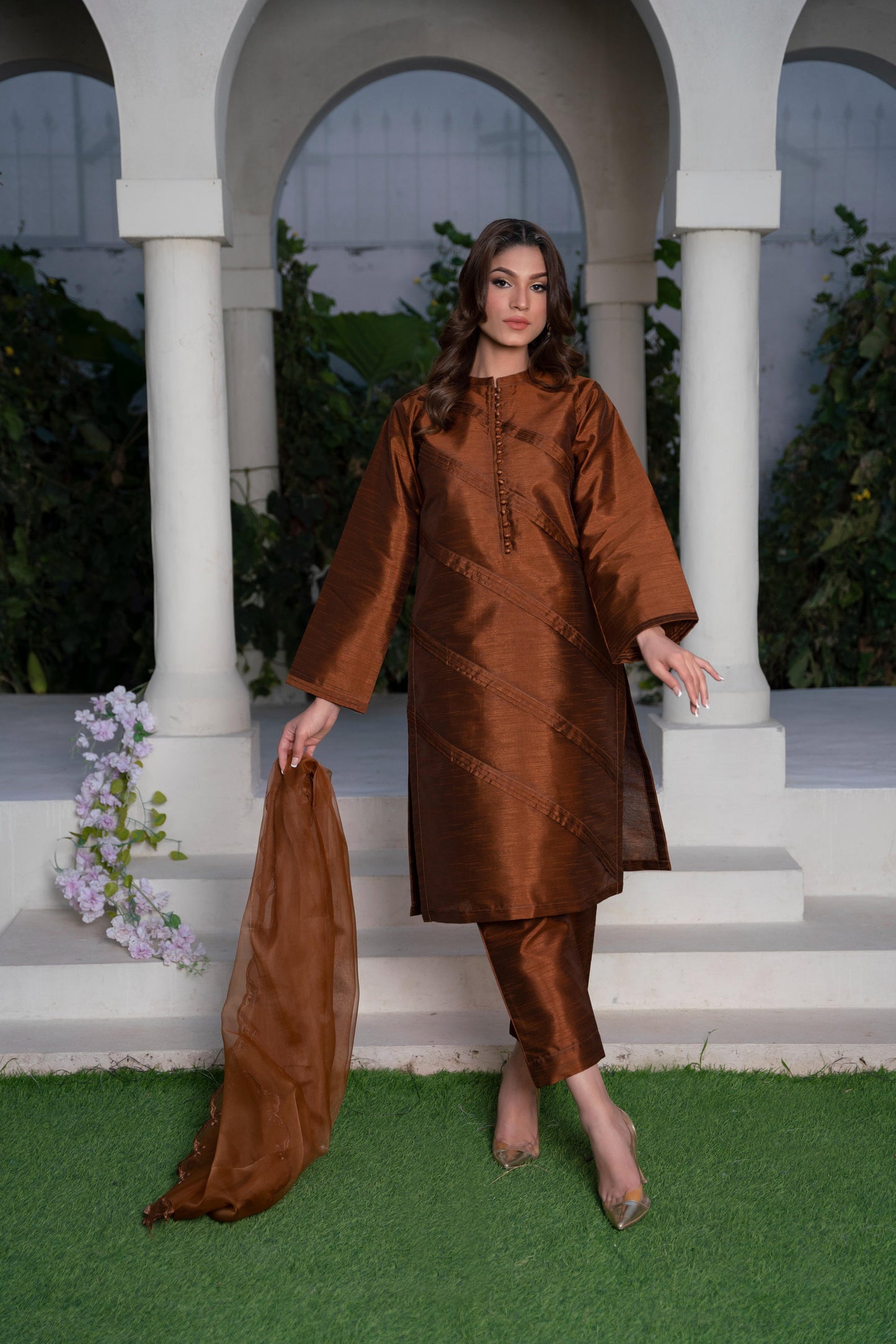 SIMRAN Dark Brown