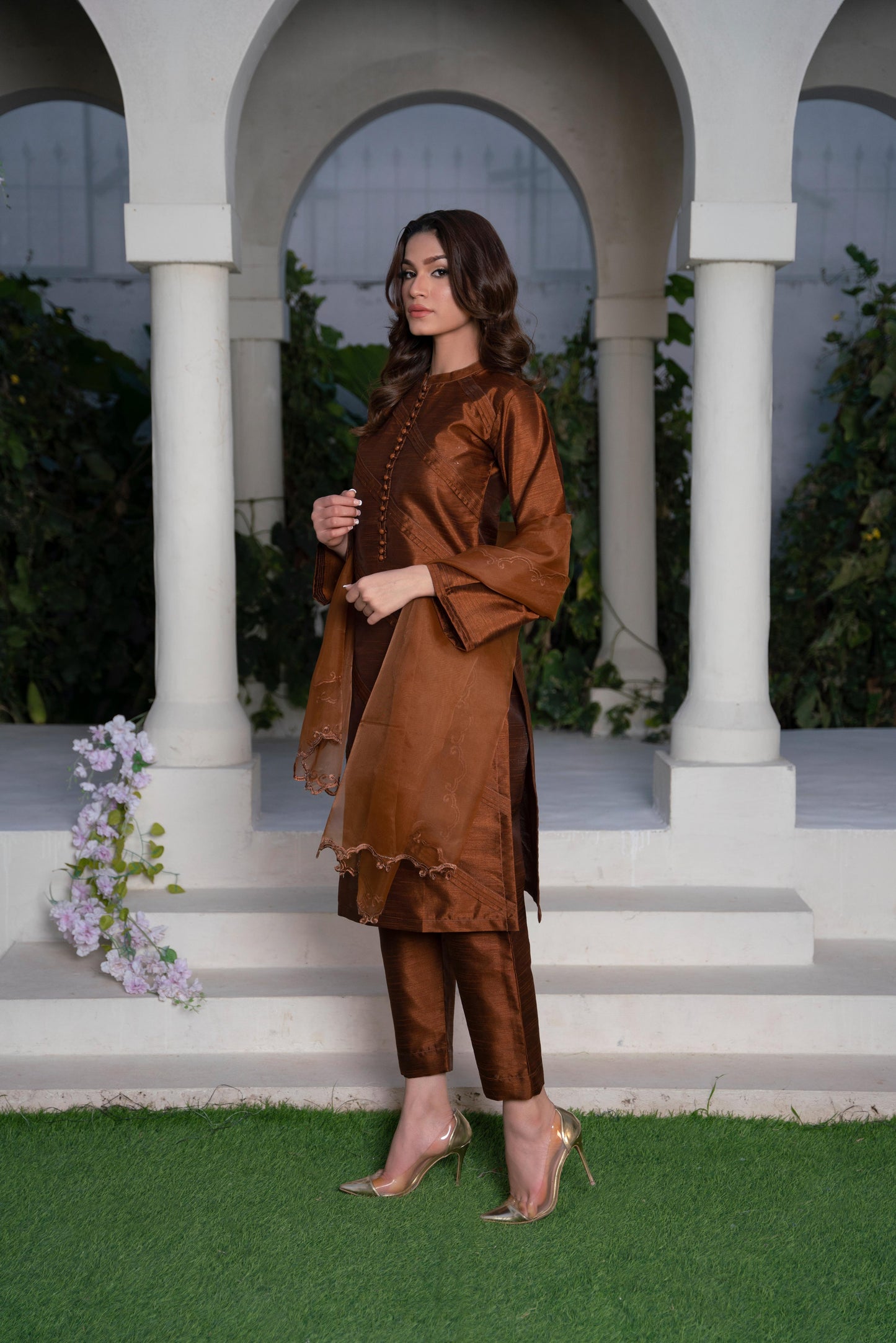 SIMRAN Dark Brown
