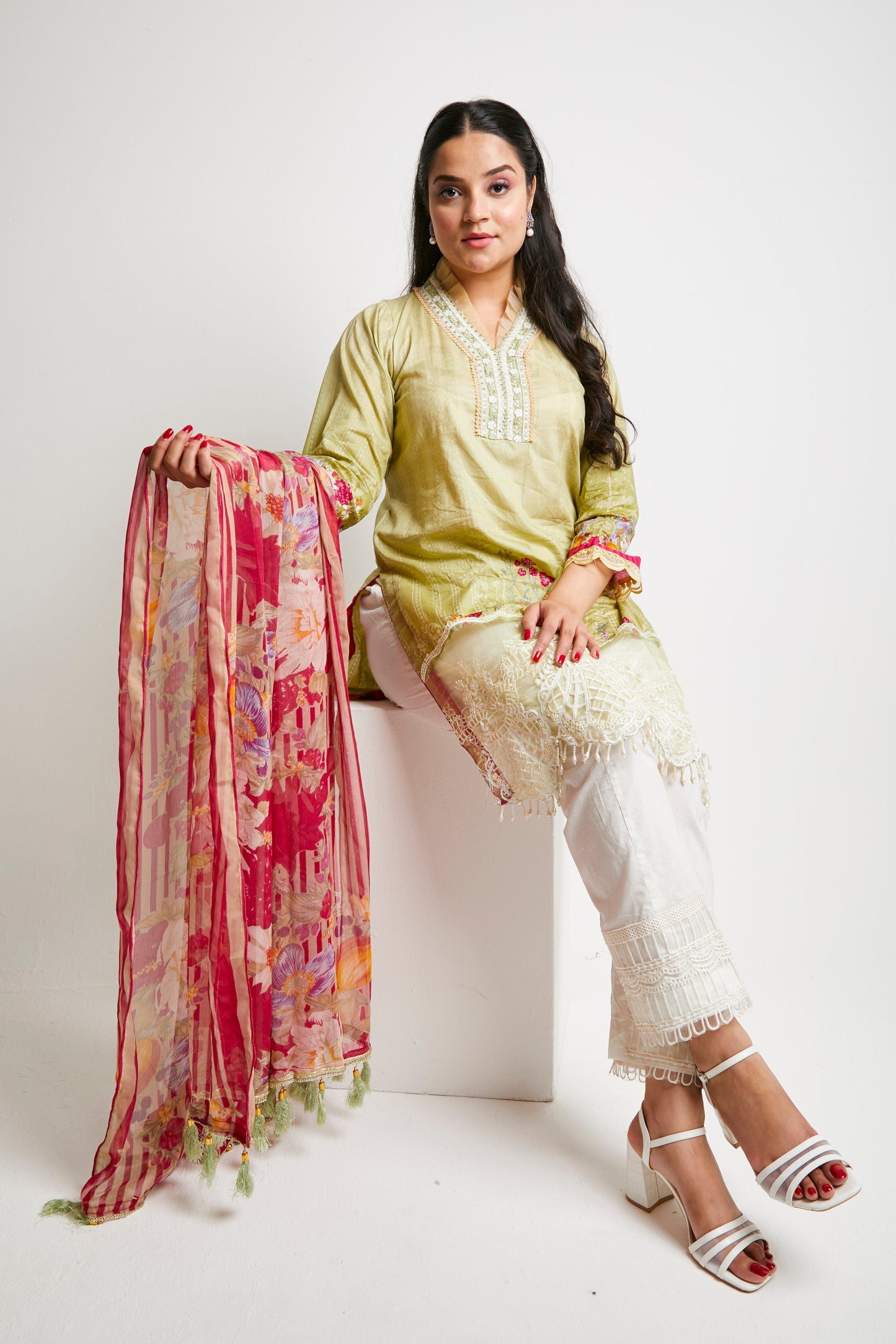 IFRAH - Soft Lime Green